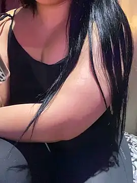 Snapshot of Lina_Velvet_ chatting on April 5, 6:05 pm Lina Velvet online show from April 5, 6:05 pm