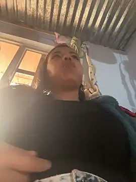 cinthia2011 online show from February 6, 8:23 pm