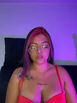 queen of you heart online show from February 15, 2:08 am