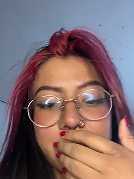 queen of you heart online show from February 26, 2:43 am