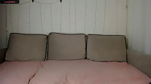 iceseeker2 online show from February 17, 9:10 pm