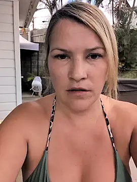 Pxetiteblonde1 online show from June 12, 10:36 am