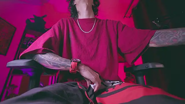 Olliver   y online show from February 17, 1:35 am