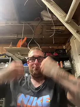 WIDBIGWHITECOCK online show from May 2, 4:28 am
