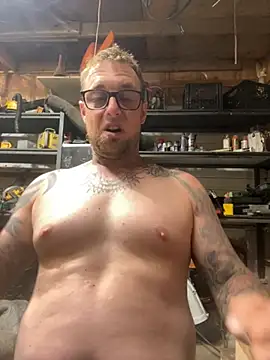 WIDBIGWHITECOCK online show from June 7, 2:48 am