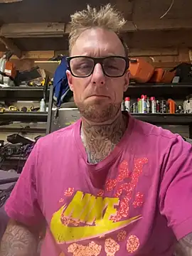 WIDBIGWHITECOCK online show from July 28, 3:57 am