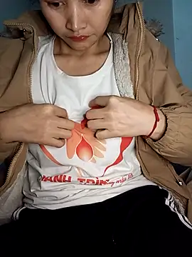 yumyum112 online show from January 17, 2:00 pm