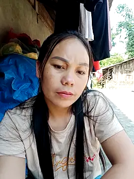Snapshot of vanvan005 chatting on May 15, 11:45 pm vanvan005 online show from May 15, 11:45 pm