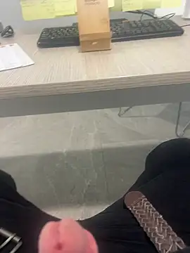 Snapshot of Rich_Mo89H chatting on February 10, 11:47 am Rich Mo89H online show from February 10, 11:47 am