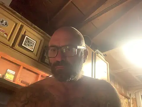 Snapshot of calimeatstick chatting on July 7, 9:13 am calimeatstick online show from July 7, 9:13 am
