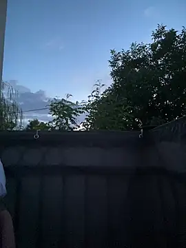 IRISWHITE17 online show from July 10, 2:27 am
