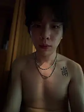 Snapshot of Puzzuma3 chatting on April 11, 11:31 pm Puzzuma3 online show from April 11, 11:31 pm