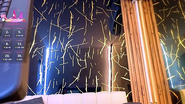 Snapshot of Starlight_Mature_aws chatting on May 11, 9:45 pm Starlight Mature aws online show from May 11, 9:45 pm