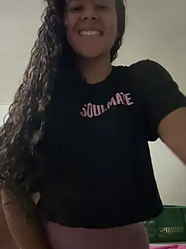 lannabellx online show from January 18, 11:30 pm