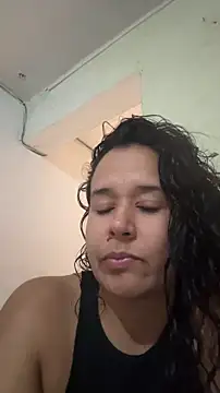 lannabellx online show from June 20, 8:44 pm