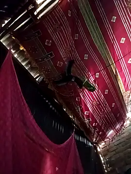 queenneha69 online show from March 5, 9:05 am