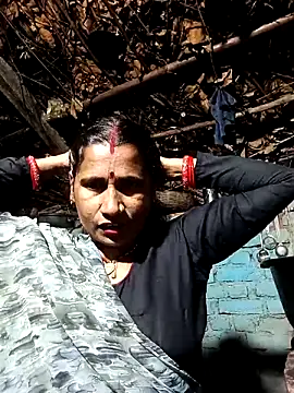 Hot bhi38 online show from April 30, 8:37 pm