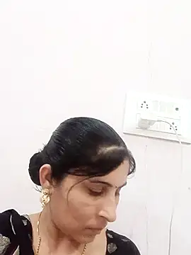 Hot ree85 online show from May 7, 10:09 am