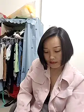   BingBing   online show from March 17, 8:45 pm