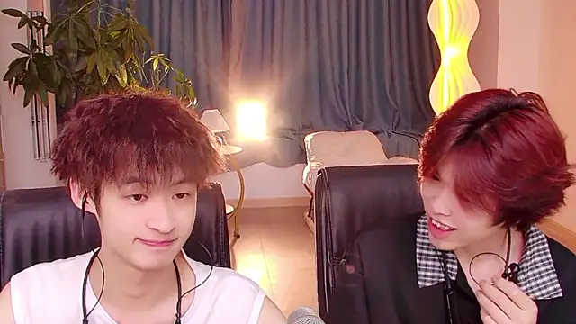 Snapshot of HD-stick998 chatting on July 13, 12:52 pm HD-stick998 online show from July 13, 12:52 pm
