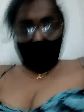 Queen-hot- online show from April 10, 5:39 pm