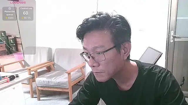 Snapshot of me-great chatting on March 22, 6:06 am me-great online show from March 22, 6:06 am