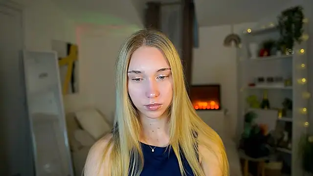 MilaBunny2000 online show from February 13, 9:16 am