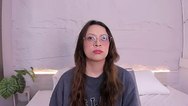 lanna 18  online show from February 27, 11:32 am