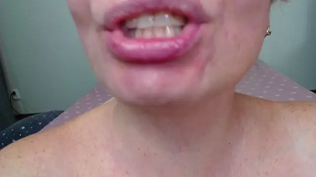 Snapshot of _Sweet_Dream_ chatting on October 14, 4:57 am Sweet Dream online show from October 14, 4:57 am
