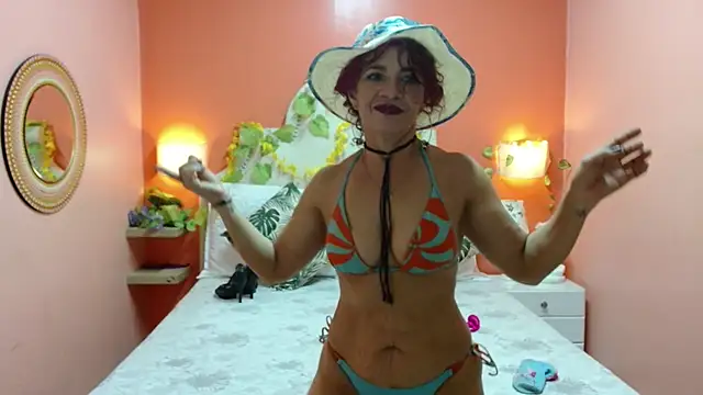 Dalila Najjar  online show from February 5, 2:33 pm