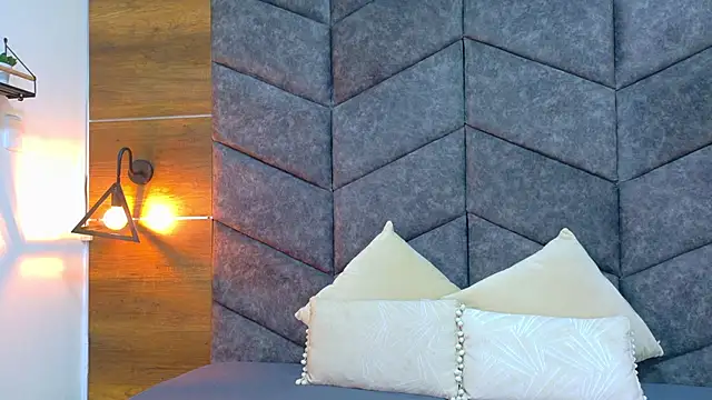 AmberStonne   online show from February 13, 2:51 am