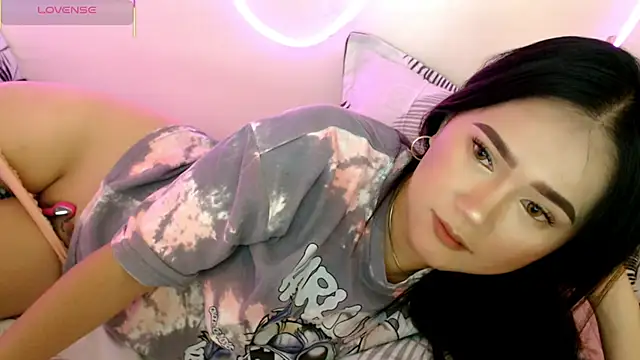 simplykhate online show from July 25, 2:42 am