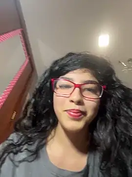 dani bela online show from June 5, 9:20 pm