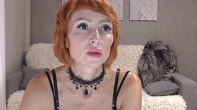 Miss RedFoxy online show from July 31, 3:06 am