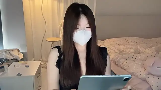  xiaoxinxin  online show from June 18, 2:34 am