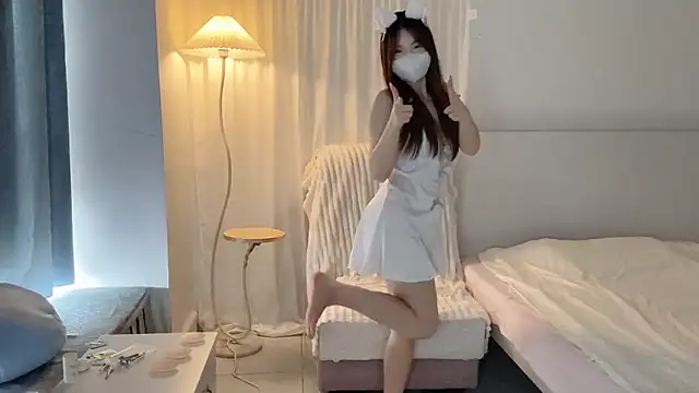 Snapshot of _xiaoxinxin_ chatting on June 23, 3:37 am xiaoxinxin online show from June 23, 3:37 am