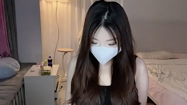 Snapshot of _xiaoxinxin_ chatting on June 27, 12:33 pm xiaoxinxin online show from June 27, 12:33 pm