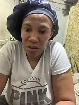 Snapshot of Xsexysnow33s chatting on June 25, 10:03 pm Xsexysnow33s online show from June 25, 10:03 pm