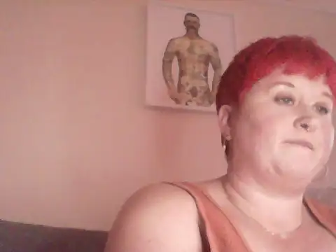 Snapshot of BustyRedxx chatting on May 21, 11:50 am BustyRedxx online show from May 21, 11:50 am