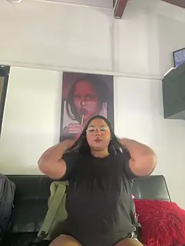 Isabella Belmont online show from February 12, 8:04 pm