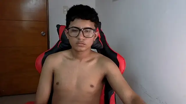 Alluringangel23 online show from March 17, 11:19 pm