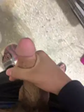 Wassimdz410 online show from April 19, 8:33 pm