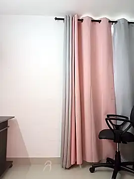 saray reesee online show from January 15, 8:23 pm