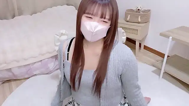 AIKA oO online show from February 18, 5:25 am