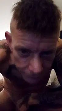 Snapshot of Der_Schoene_Penis chatting on January 6, 7:39 pm Der Schoene Penis online show from January 6, 7:39 pm