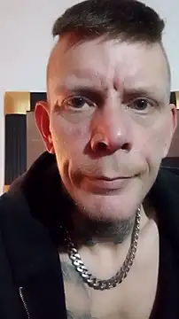 Snapshot of Der_Schoene_Penis chatting on January 9, 8:54 pm Der Schoene Penis online show from January 9, 8:54 pm