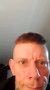 Snapshot of Der_Schoene_Penis chatting on January 11, 1:05 pm Der Schoene Penis online show from January 11, 1:05 pm