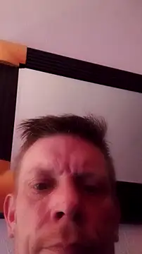 Snapshot of Der_Schoene_Penis chatting on March 10, 3:06 pm Der Schoene Penis online show from March 10, 3:06 pm