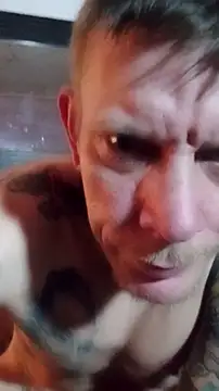 Snapshot of Der_Schoene_Penis chatting on March 11, 3:23 am Der Schoene Penis online show from March 11, 3:23 am