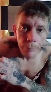 Snapshot of Der_Schoene_Penis chatting on March 14, 11:10 pm Der Schoene Penis online show from March 14, 11:10 pm